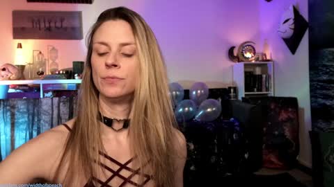 Gretchen  Jimmy online show from 01-27-25, 01:37