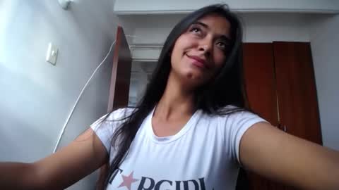 Ilauren online show from 10-14-25, 09:26