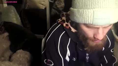 Snapshot of wilclyde1996 chatting on 02-15-26, 06:04 wilclyde1996 online show from 02-15-26, 06:04