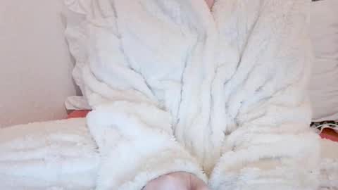 Ella online show from 01-31-26, 09:13