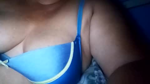 Snapshot of wild_thickpussy69 chatting on 10-18-25, 09:43 wild_thickpussy69 online show from 10-18-25, 09:43