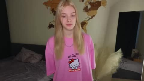 Ava online show from 02-21-25, 09:13