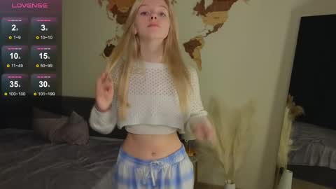 Ava online show from 02-25-25, 09:31