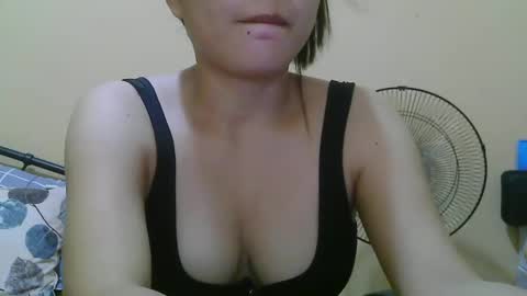 Snapshot of wildcamille chatting on 02-03-25, 06:24 camille online show from 02-03-25, 06:24