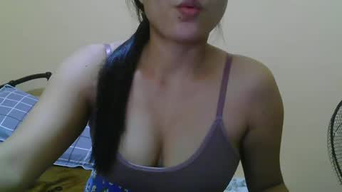Snapshot of wildcamille chatting on 02-08-25, 09:56 camille online show from 02-08-25, 09:56