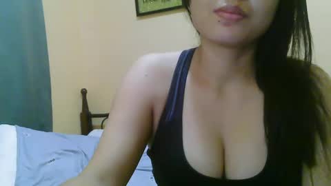 Snapshot of wildcamille chatting on 02-15-25, 11:03 camille online show from 02-15-25, 11:03