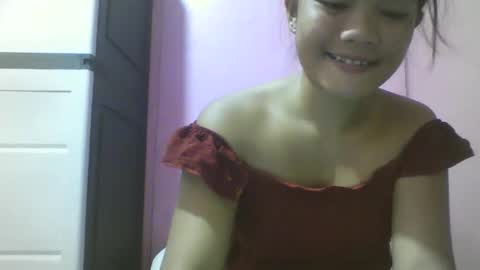 wildchilly_pearl19 online show from 11-09-25, 10:24