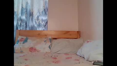 Snapshot of wildflowerrose chatting on 04-15-26, 07:26 Merci online show from 04-15-26, 07:26