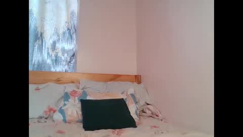 Snapshot of wildflowerrose chatting on 04-16-26, 08:26 Merci online show from 04-16-26, 08:26