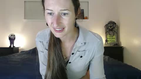 WildRose L - check my Pinned tweet if you dont see me online within 5 minutes after Ive sent email notifications online show from 10-18-25, 02:03