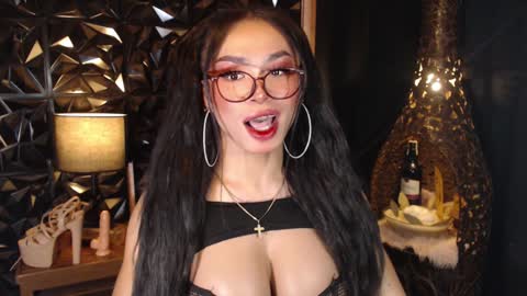 ROXIE online show from 02-05-25, 01:37