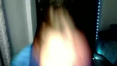 Snapshot of wildsian_jenniex chatting on 01-30-25, 08:01 Jennie online show from 01-30-25, 08:01