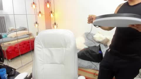 wild online show from 10-15-25, 02:55