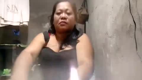 Snapshot of wildveron_205 chatting on 11-15-25, 12:02 wildveron_205 online show from 11-15-25, 12:02