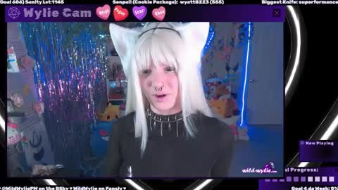 Snapshot of wildwylie chatting on 02-11-25, 02:57 Wylie Wanderlust online show from 02-11-25, 02:57