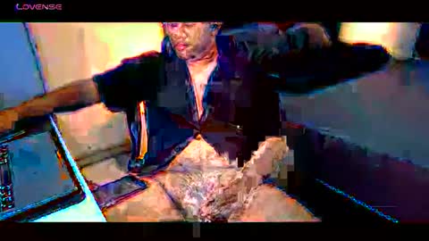 Snapshot of wildynight chatting on 10-19-25, 06:58 Wildy online show from 10-19-25, 06:58