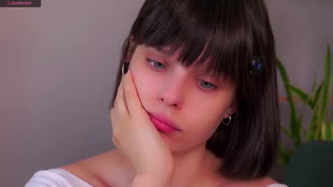 Eva online show from 09-17-25, 01:29