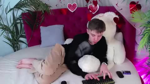 Snapshot of william_ross chatting on 02-21-25, 04:40 will online show from 02-21-25, 04:40