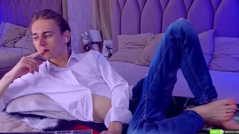 Snapshot of williamdyson chatting on 10-06-25, 03:04 William online show from 10-06-25, 03:04