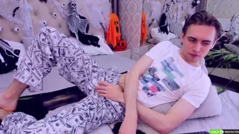 Snapshot of williamdyson chatting on 10-27-25, 03:43 William online show from 10-27-25, 03:43