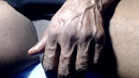 Snapshot of willianel chatting on 12-19-25, 05:03 willianel online show from 12-19-25, 05:03