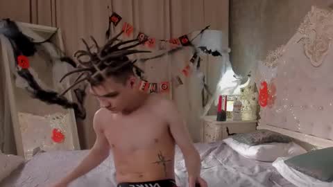 Snapshot of williemiler chatting on 11-02-25, 06:49 Willie online show from 11-02-25, 06:49