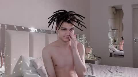 Snapshot of williemiler chatting on 11-08-25, 06:02 Willie online show from 11-08-25, 06:02