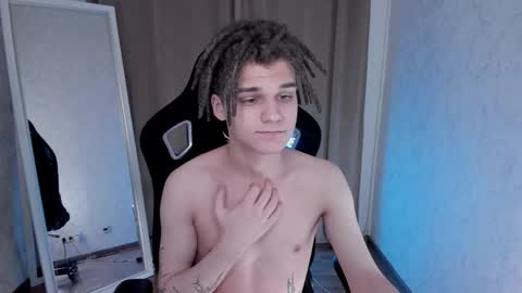 Snapshot of williemiler chatting on 11-22-25, 05:50 Willie online show from 11-22-25, 05:50