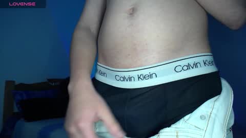 Snapshot of willmonkey chatting on 12-20-24, 03:47 willmonkey online show from 12-20-24, 03:47