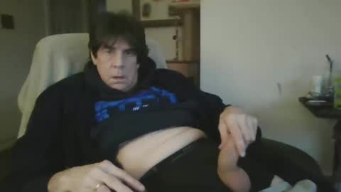 Snapshot of willtie26 chatting on 01-01-25, 08:58 willtie26 online show from 01-01-25, 08:58