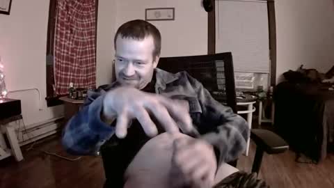 willydogg83 online show from 12-02-25, 01:00