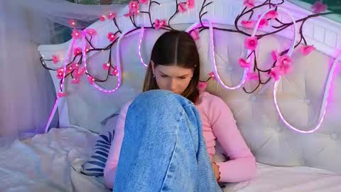 Snapshot of wilmajonson chatting on 03-13-26, 07:15 Vicki3 online show from 03-13-26, 07:15