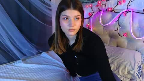 Snapshot of wilmajonson chatting on 03-16-26, 07:01 Vicki3 online show from 03-16-26, 07:01