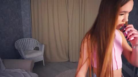 My name is Mia online show from 10-05-25, 05:55