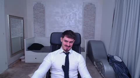 WilsonJules online show from 12-29-24, 05:01