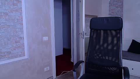 WilsonJules online show from 01-17-25, 08:33