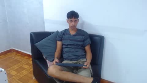 Wiltom online show from 11-19-25, 04:23