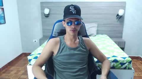 Wiltom online show from 12-03-25, 03:58