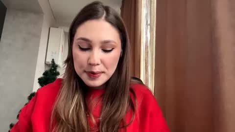 Snapshot of windycristelli chatting on 12-14-25, 11:48 Sina online show from 12-14-25, 11:48