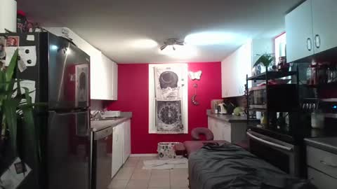 winebottle24 online show from 02-14-25, 08:21