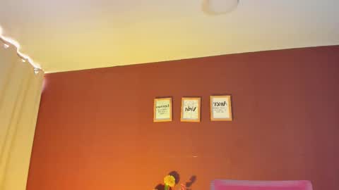 Snapshot of wini_fer chatting on 11-25-25, 01:22 Wini Fer online show from 11-25-25, 01:22