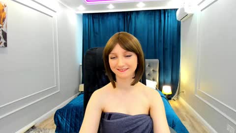 Amber online show from 01-15-25, 06:43