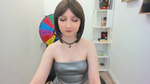 Amber online show from 01-17-25, 07:27