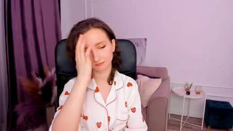 Amber online show from 02-18-25, 03:21