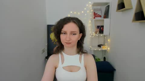 Amber online show from 02-25-25, 03:42