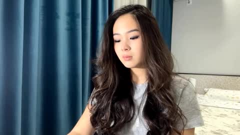 Snapshot of winterluchini chatting on 11-10-25, 02:49 Amina online show from 11-10-25, 02:49