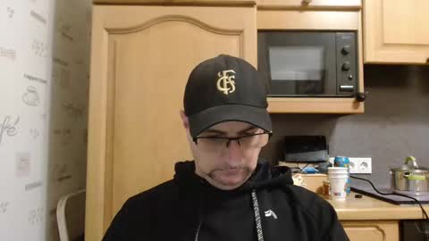 Snapshot of wirzwei8883 chatting on 12-16-24, 07:00 Dirty online show from 12-16-24, 07:00