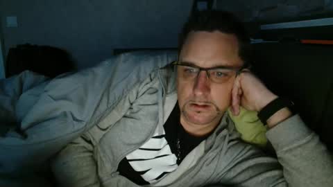 Snapshot of wirzwei8883 chatting on 10-19-25, 03:56 Dirty online show from 10-19-25, 03:56