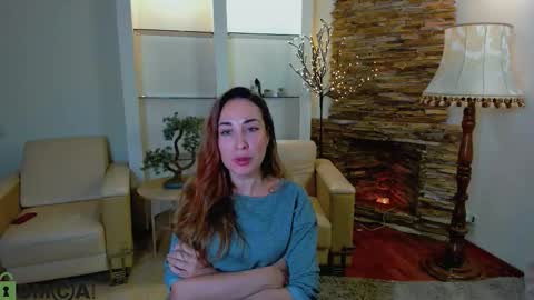 Snapshot of wise_ava chatting on 01-09-26, 08:21 Sarah Curly online show from 01-09-26, 08:21