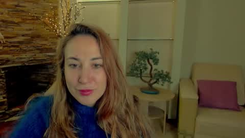 Snapshot of wise_ava chatting on 02-11-26, 05:18 Sarah Curly online show from 02-11-26, 05:18